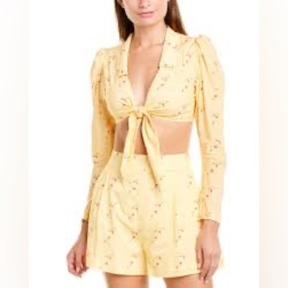 NWT WeWoreWhat Bisou Floral Crop Top Yellow Size MEDIUM‎